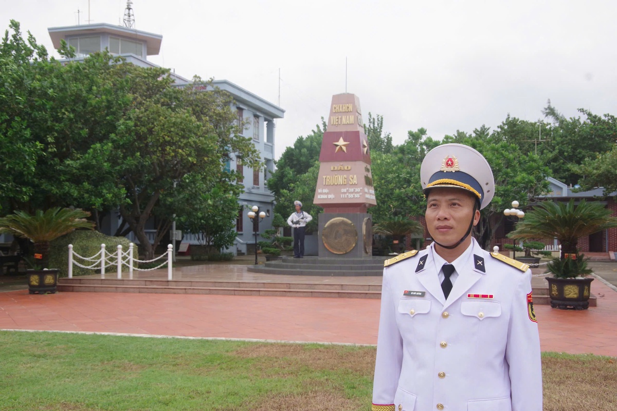 Quân đội và Nhân dân Trường Sa gửi trọn niềm tin đến Đại hội XIV của Đảng- Ảnh 1.