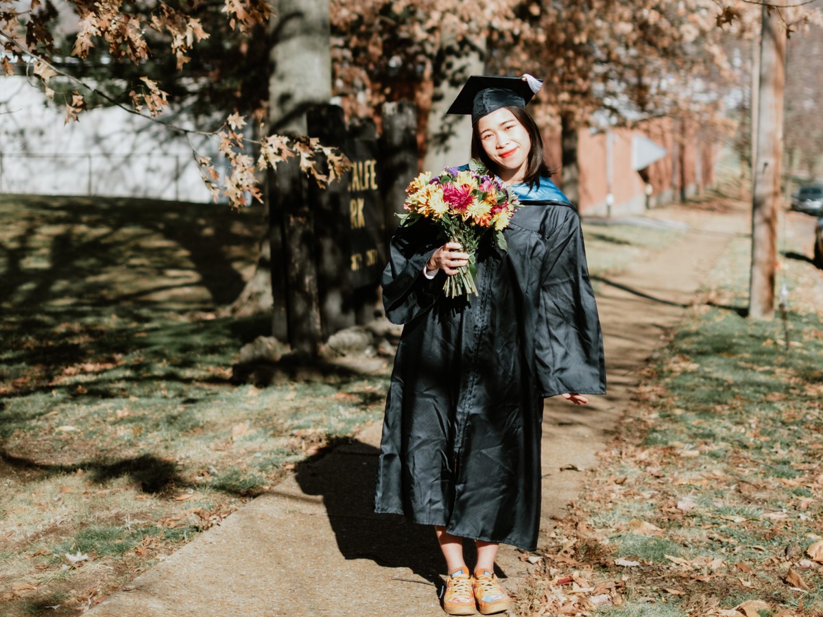 Cô gái mồ côi cha mẹ bước qua nỗi đau và chọn sống không gục ngã- Ảnh 5.