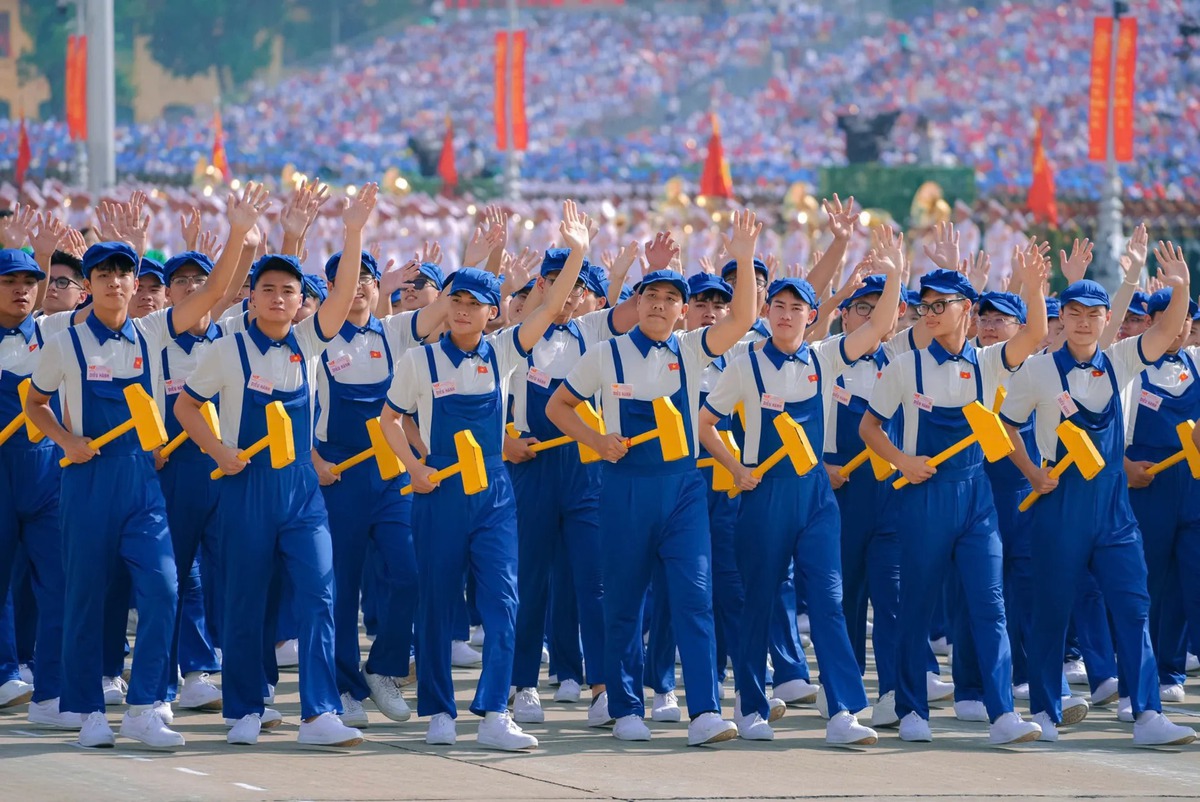 Xây dựng giai cấp công nhân vững mạnh vì sự phát triển của đất nước- Ảnh 1.