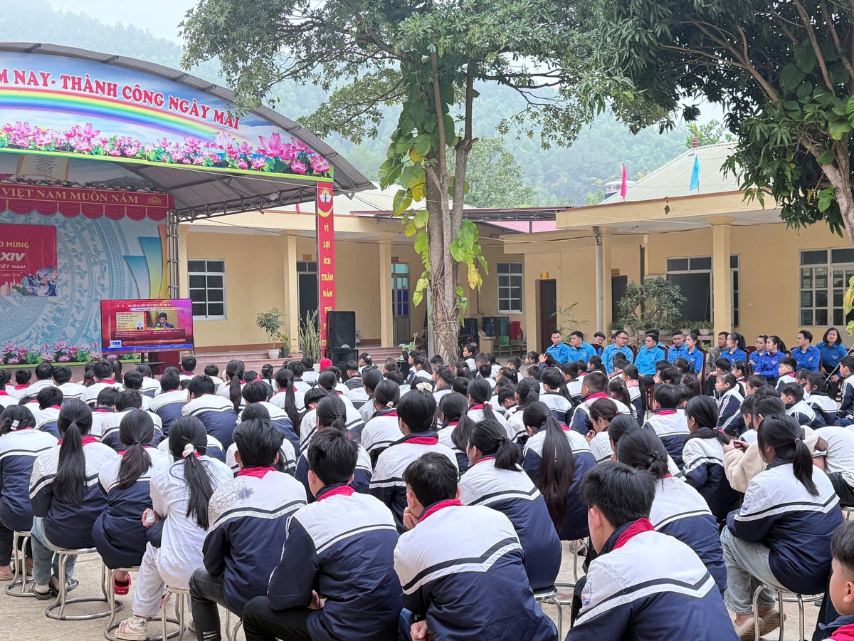 Tuổi trẻ Cao Bằng, Lạng Sơn đồng loạt tổ chức Lễ chào cờ trước thềm khai mạc Đại hội XIV của Đảng- Ảnh 11.
