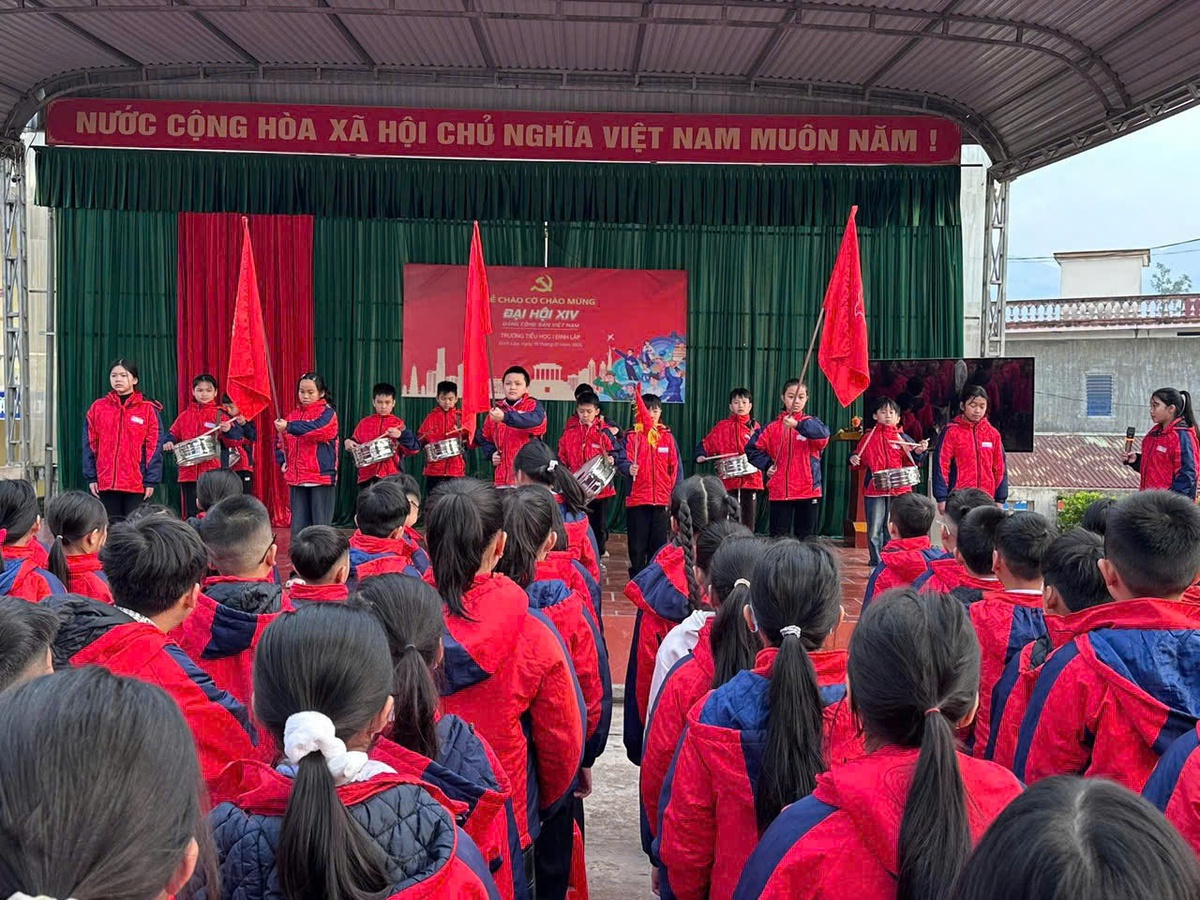 Tuổi trẻ Cao Bằng, Lạng Sơn đồng loạt tổ chức Lễ chào cờ trước thềm khai mạc Đại hội XIV của Đảng- Ảnh 10.