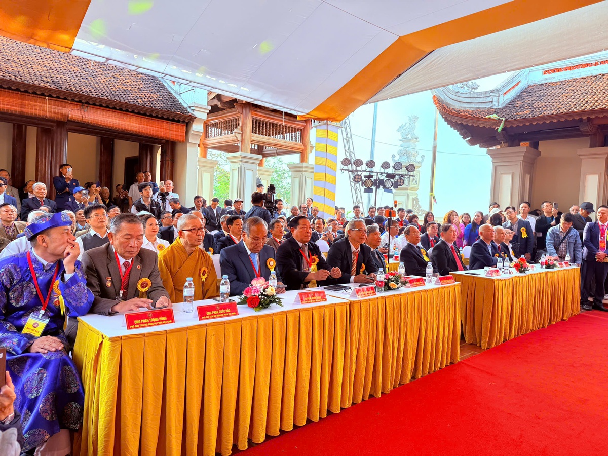 Khánh thành Đền thờ Ngài Phan Tây Nhạc Đại Vương - nơi hội tụ đạo lý và nghĩa tình- Ảnh 6.