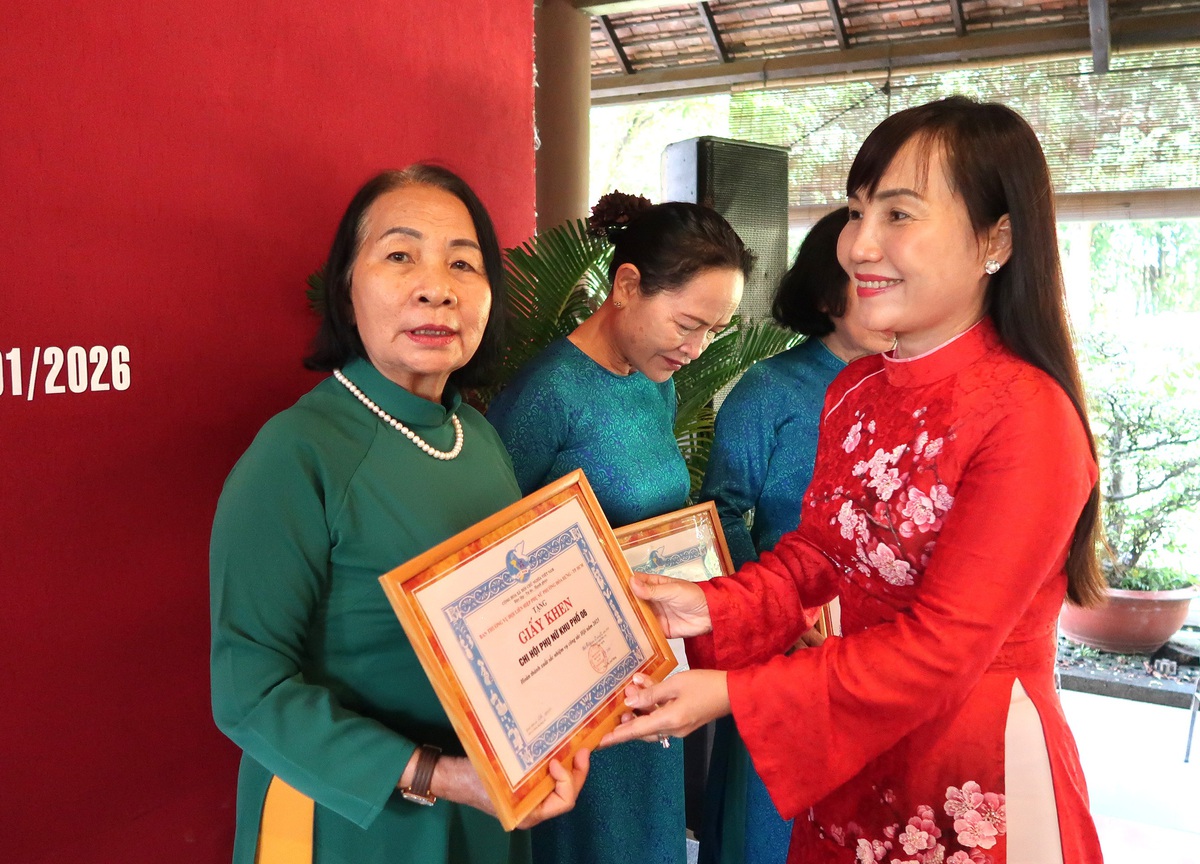 Sáng tạo hoạt động tổng kết phong trào phụ nữ kết hợp trải nghiệm tuyến metro ở TPHCM- Ảnh 5.