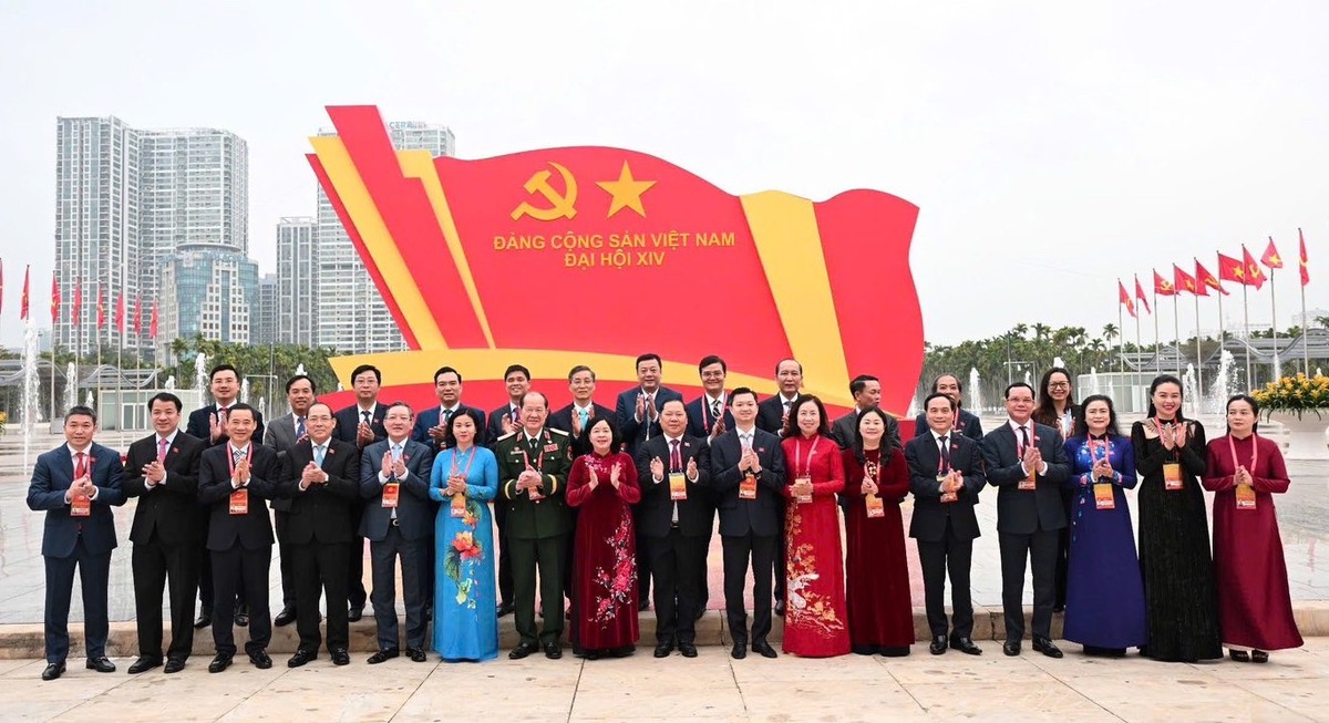 Hình ảnh các đại biểu tại ngày làm việc thứ 3 của Đại hội Đảng toàn quốc lần thứ XIV- Ảnh 2.