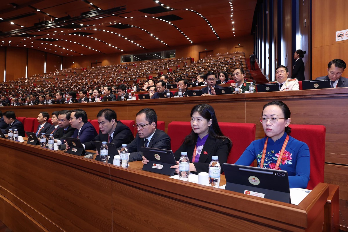 Hình ảnh các nữ đại biểu tại ngày làm việc thứ 3 của Đại hội Đảng XIV- Ảnh 8.