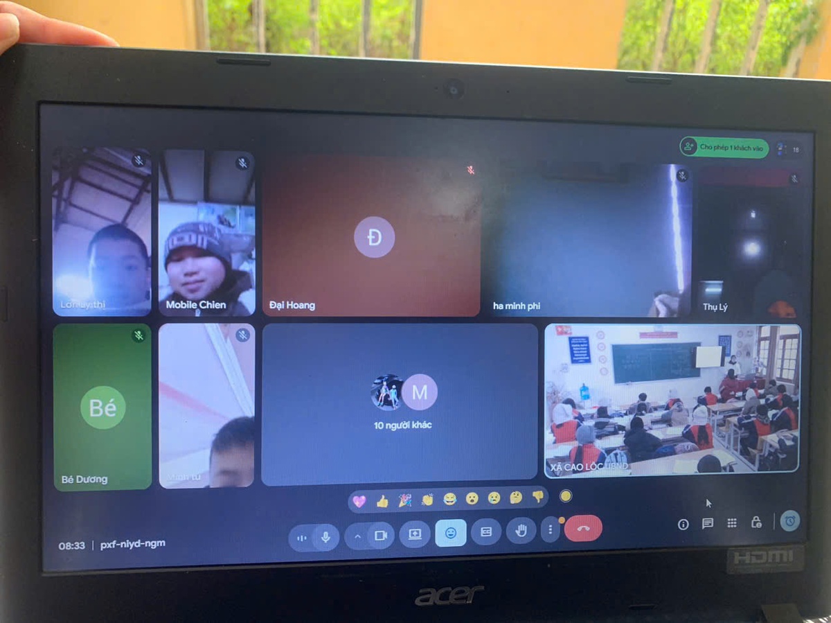 Trường học vùng cao Lạng Sơn đồng loạt "chuyển trạng thái" để chống rét- Ảnh 2.