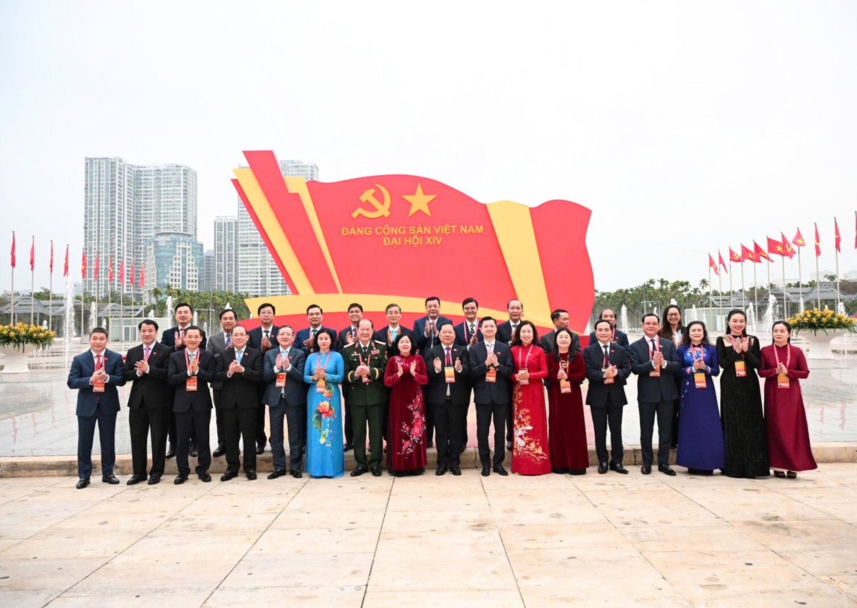 Hình ảnh các nữ đại biểu tại ngày làm việc thứ 3 của Đại hội Đảng XIV- Ảnh 17.