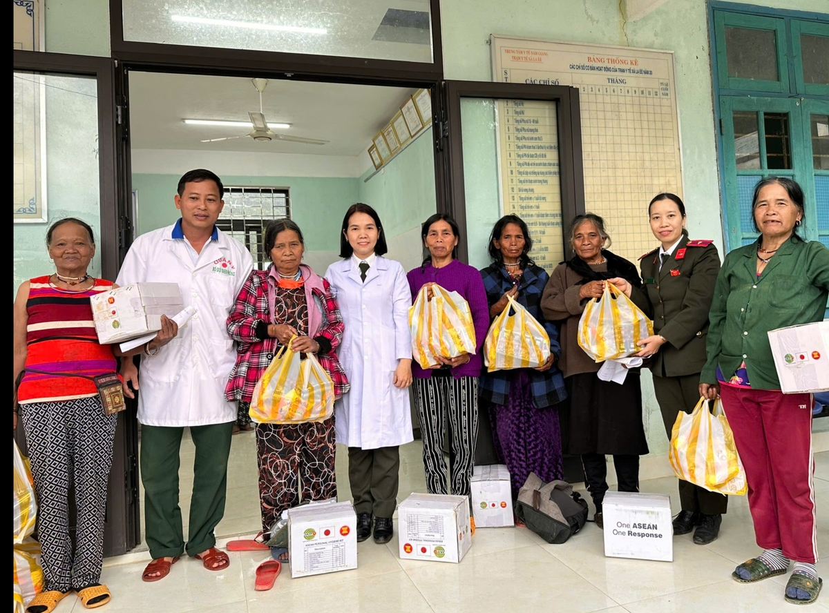 Hội Phụ nữ Bệnh viện 199 mang yêu thương đến phụ nữ nghèo ở biên giới Đà Nẵng- Ảnh 2.