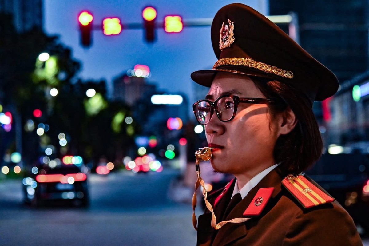 Những nữ chiến sĩ Công an quả cảm góp phần vào thành công của Đại hội Đảng XIV - Ảnh 1.