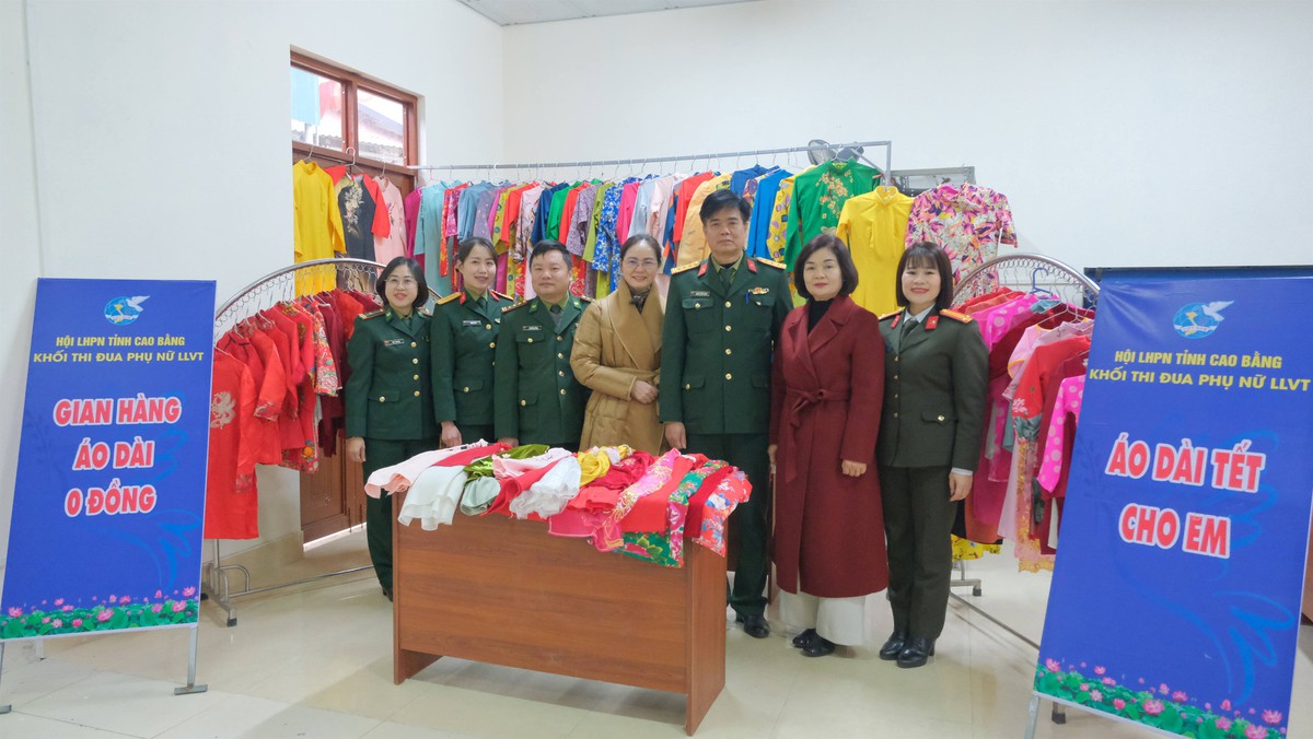 Phụ nữ lực lượng vũ trang Cao Bằng: Nhiều hoạt động ý nghĩa kỷ niệm 85 năm Ngày Bác Hồ về nước- Ảnh 4.