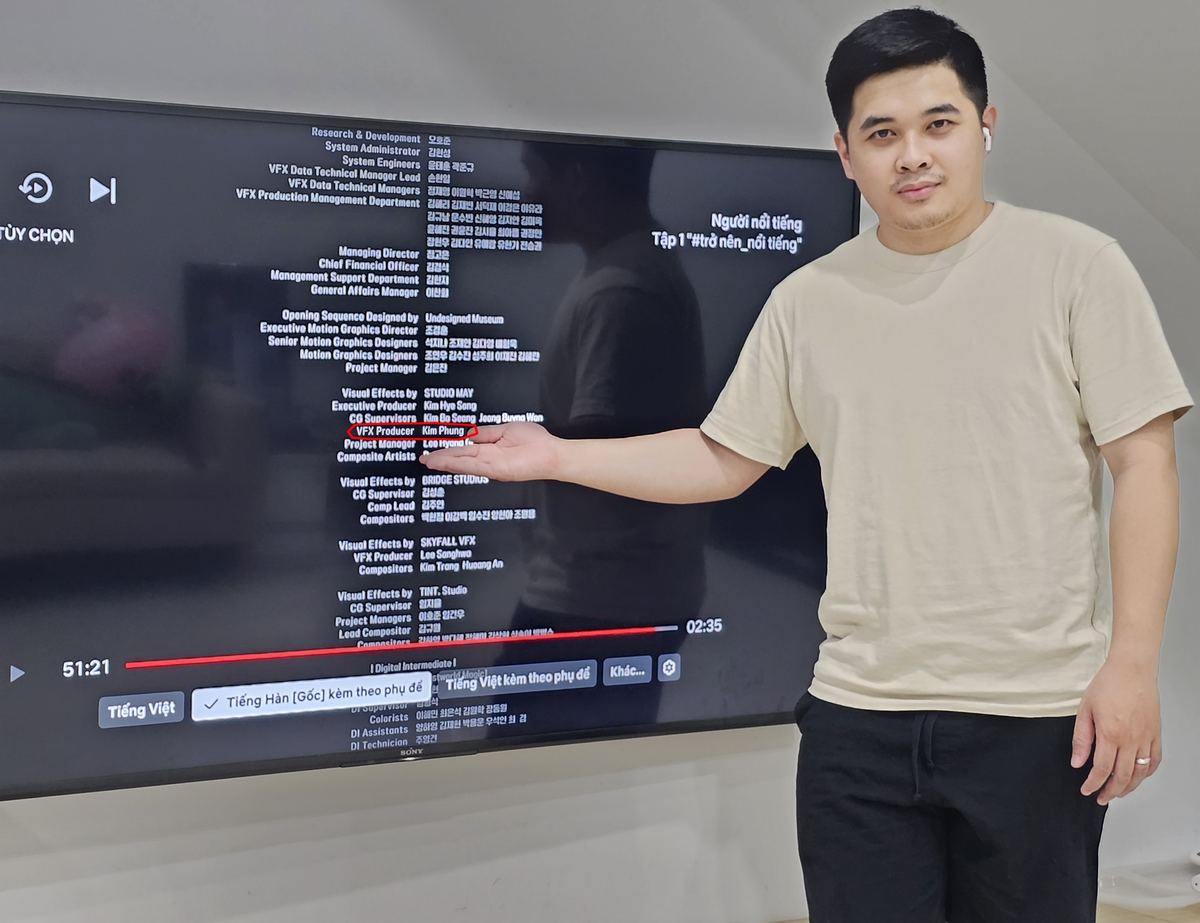 Hữu Phụng khoe tên mình xuất hiện trong phần credit phim Celebrity. Ảnh: FBNV