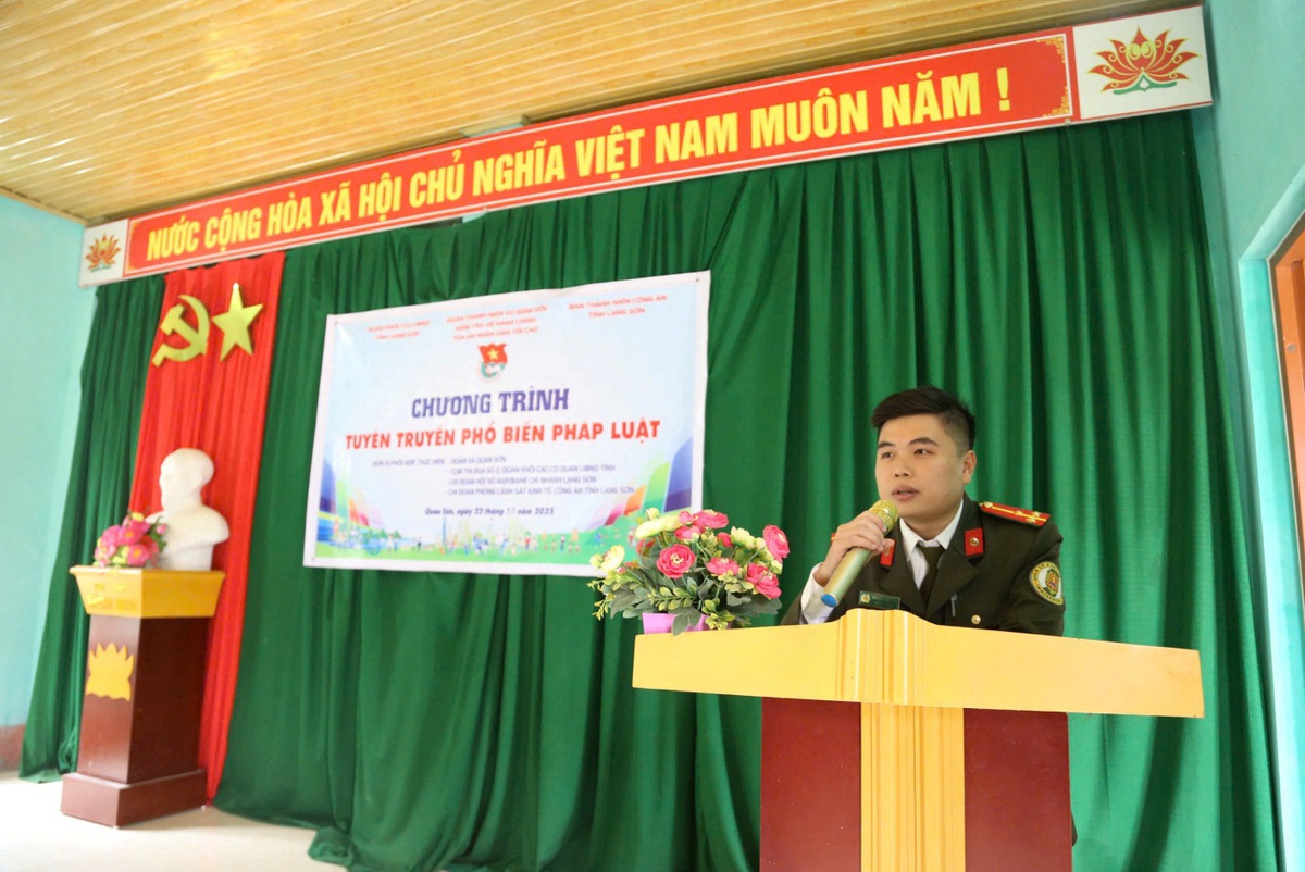 Cao điểm đấu tranh phòng, chống xuất nhập cảnh trái phép qua biên giới Việt - Trung- Ảnh 2. Cao điểm đấu tranh phòng, chống xuất nhập cảnh trái phép qua biên giới Việt - Trung- Ảnh 2.