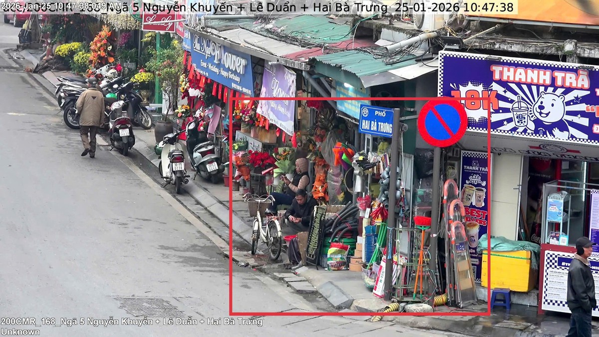 Hà Nội phạt nguội 332 trường hợp vi phạm trật tự đô thị, vệ sinh môi trường chỉ trong 1 ngày- Ảnh 1.