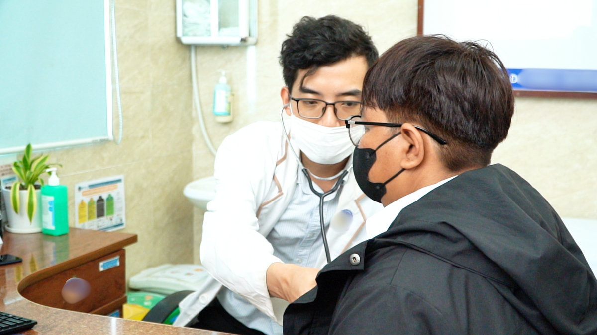 Cứu cô gái trẻ thoát khỏi nguy cơ mang ống thông tiểu suốt đời- Ảnh 1.