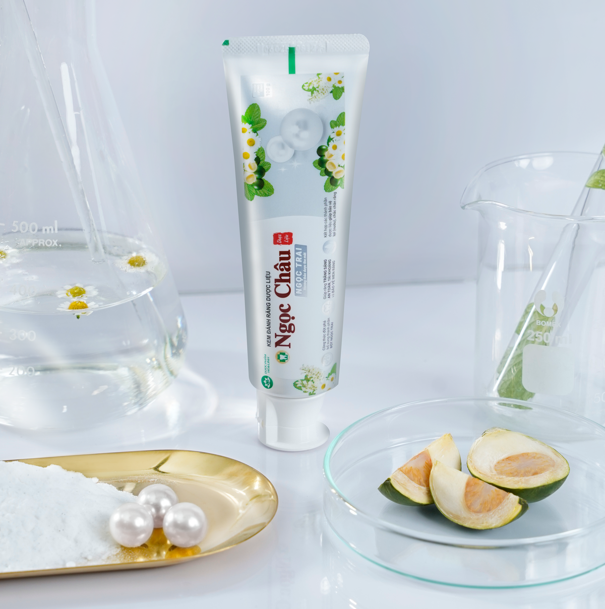 Trải nghiệm kem đánh răng Ngọc Châu Ngọc Trai: Khi răng sáng hơn theo cách nhẹ nhàng và dễ chịu- Ảnh 1.