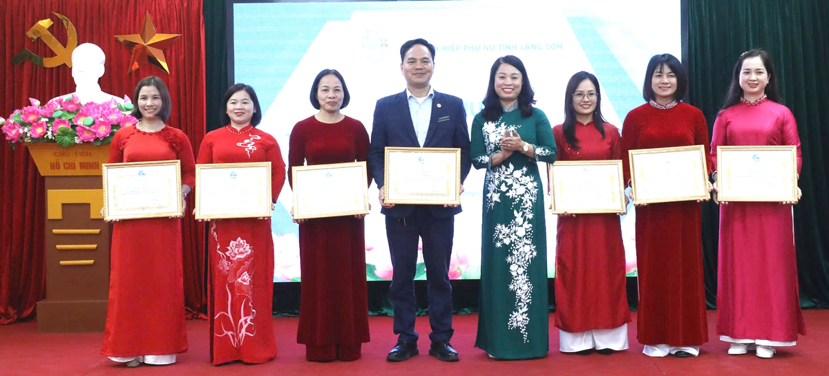 Hơn 3.400 hội viên danh dự nam giới đồng hành cùng phong trào phụ nữ Lạng Sơn- Ảnh 1.