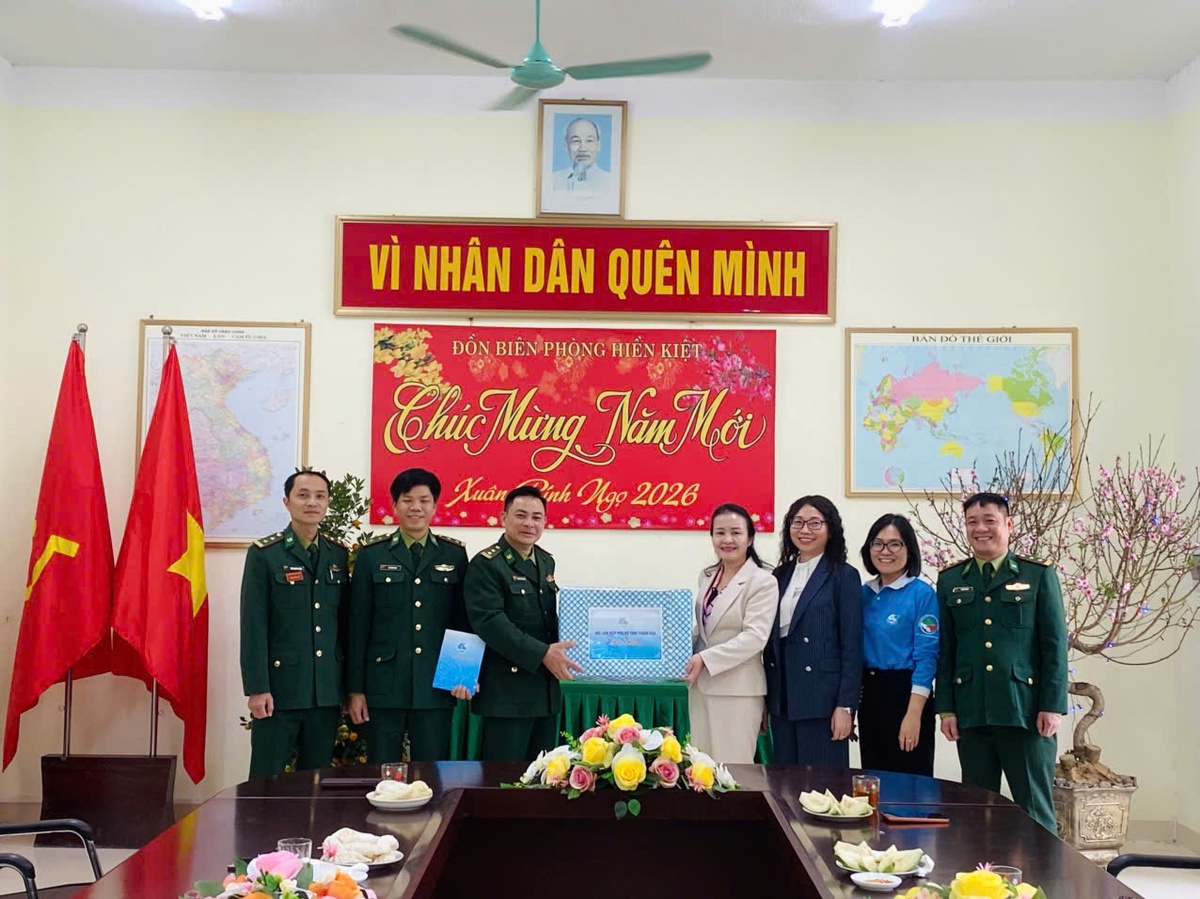 "Xuân biên phòng - Ấm lòng dân bản": Nghĩa tình phụ nữ xứ Thanh nơi biên cương Tổ quốc- Ảnh 4.