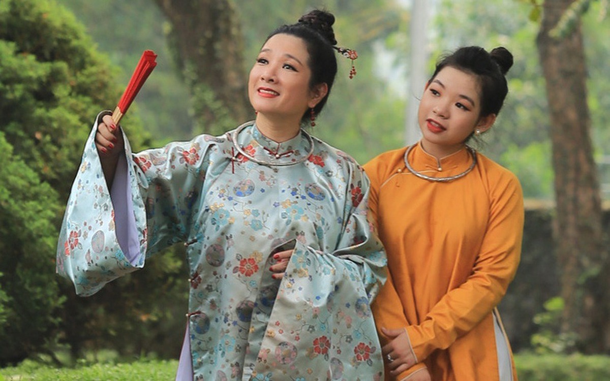 Ca sĩ Hoàng Thái Phương và mẹ - nghệ sĩ Thanh Thanh Hiền