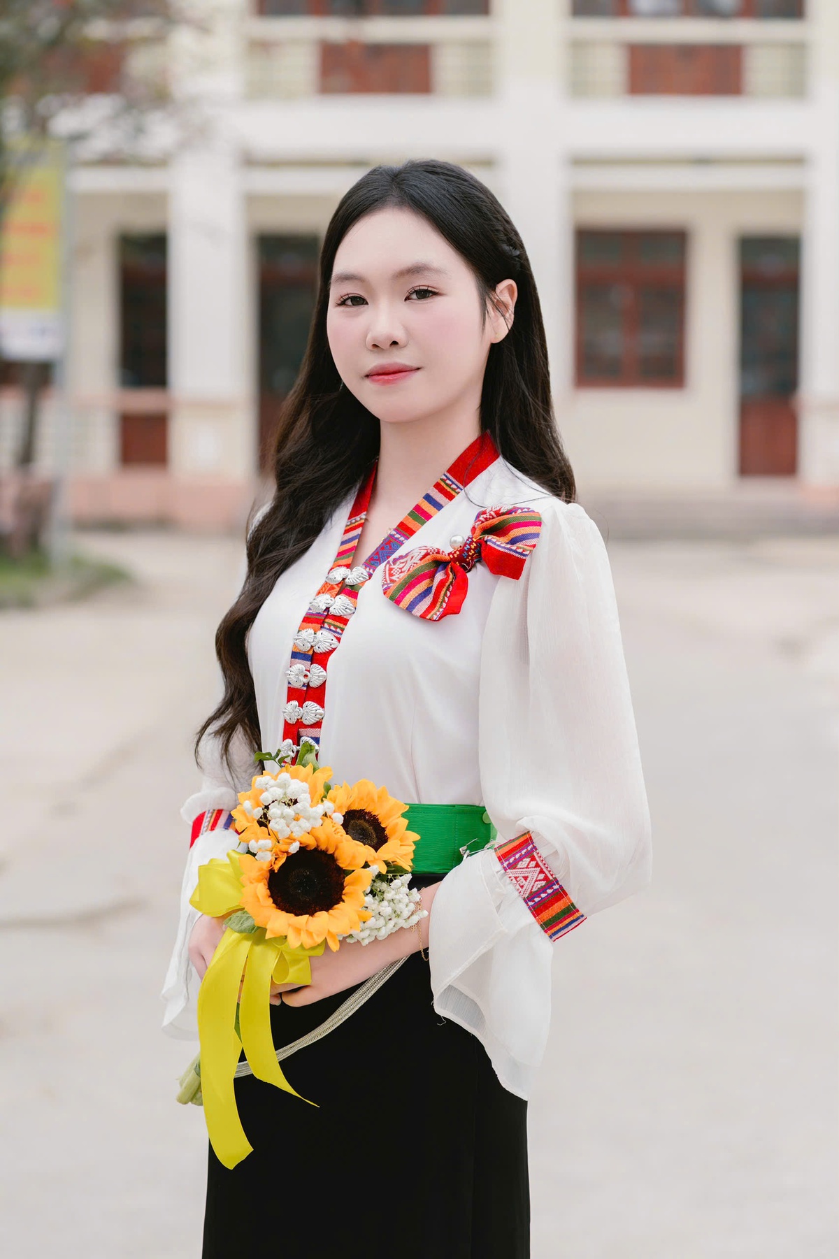 Nữ sinh trường dân tộc nội trú tỏa sáng tại chung kết "MC Nhí - Micro Vàng"- Ảnh 3. Nữ sinh trường dân tộc nội trú tỏa sáng tại chung kết "MC Nhí - Micro Vàng"- Ảnh 3.