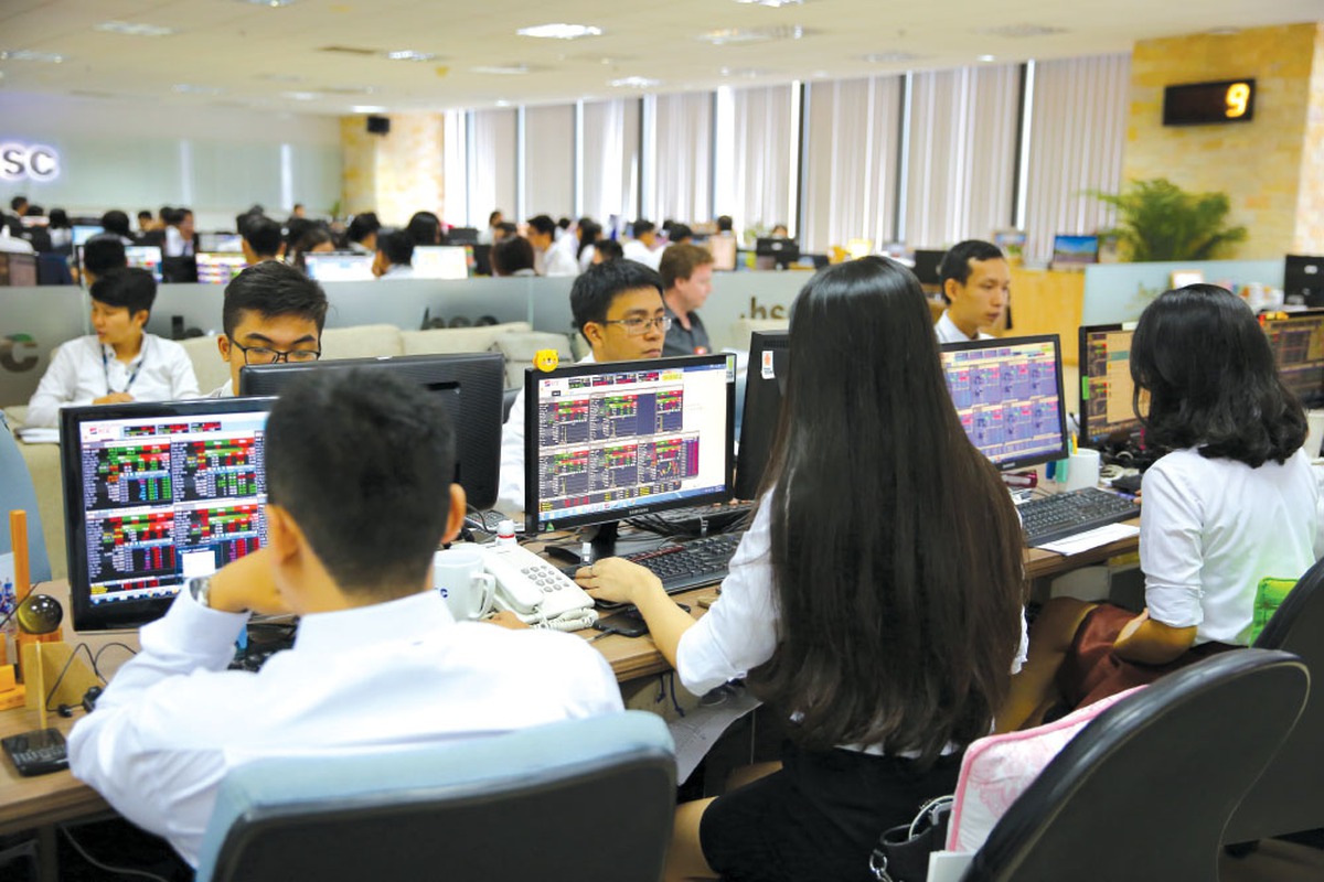 Vì sao công ty chứng khoán ồ ạt tăng vốn trước thềm nâng hạng?- Ảnh 1. Vì sao công ty chứng khoán ồ ạt tăng vốn trước thềm nâng hạng?- Ảnh 1.