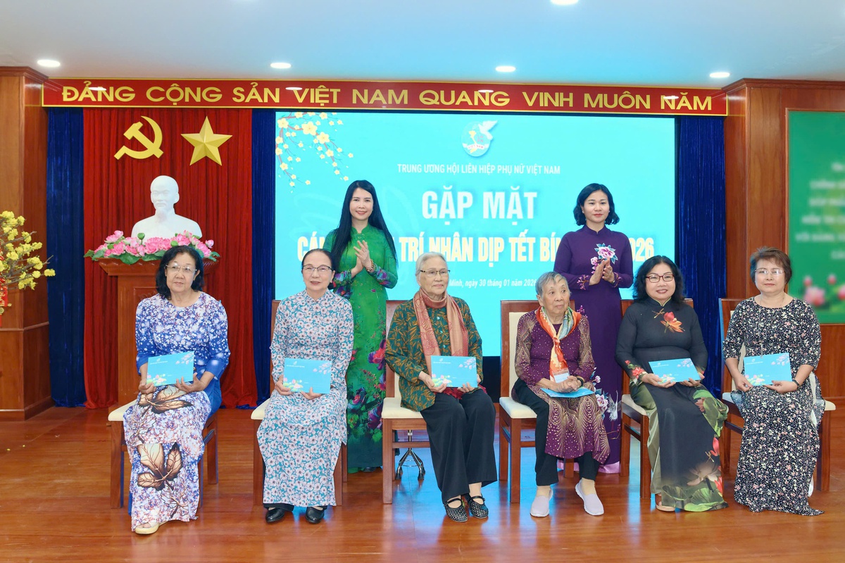 Trung ương Hội LHPN Việt Nam gặp mặt cán bộ hưu trí phía Nam nhân dịp Tết Bính Ngọ 2026- Ảnh 7.