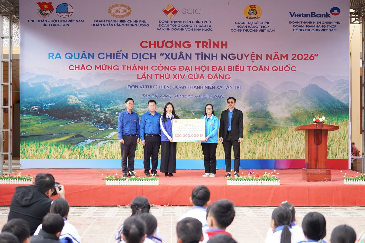 Xuân yêu thương đến với trẻ em vùng cao Lạng Sơn, Cao Bằng- Ảnh 6. Xuân yêu thương đến với trẻ em vùng cao Lạng Sơn, Cao Bằng- Ảnh 6.