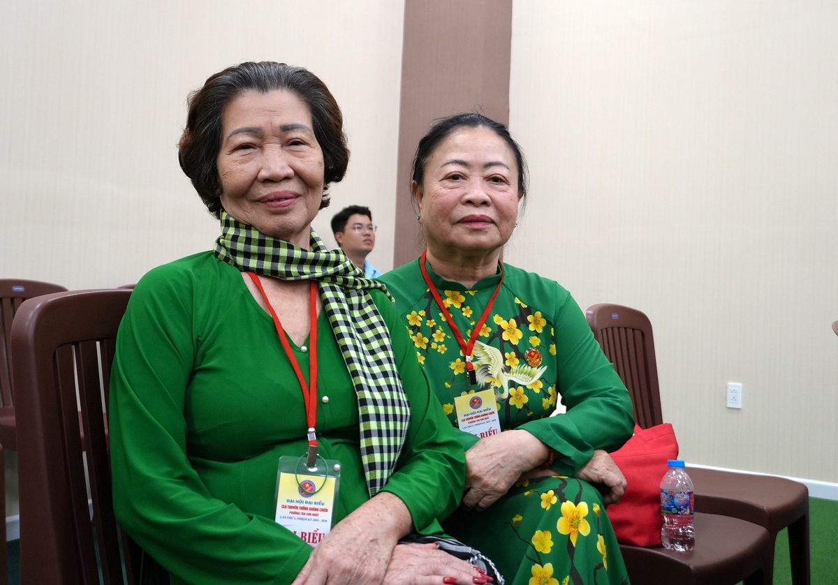 TPHCM: Ấm tình đồng đội tại CLB Truyền thống kháng chiến phường Tân Sơn Nhất- Ảnh 5.