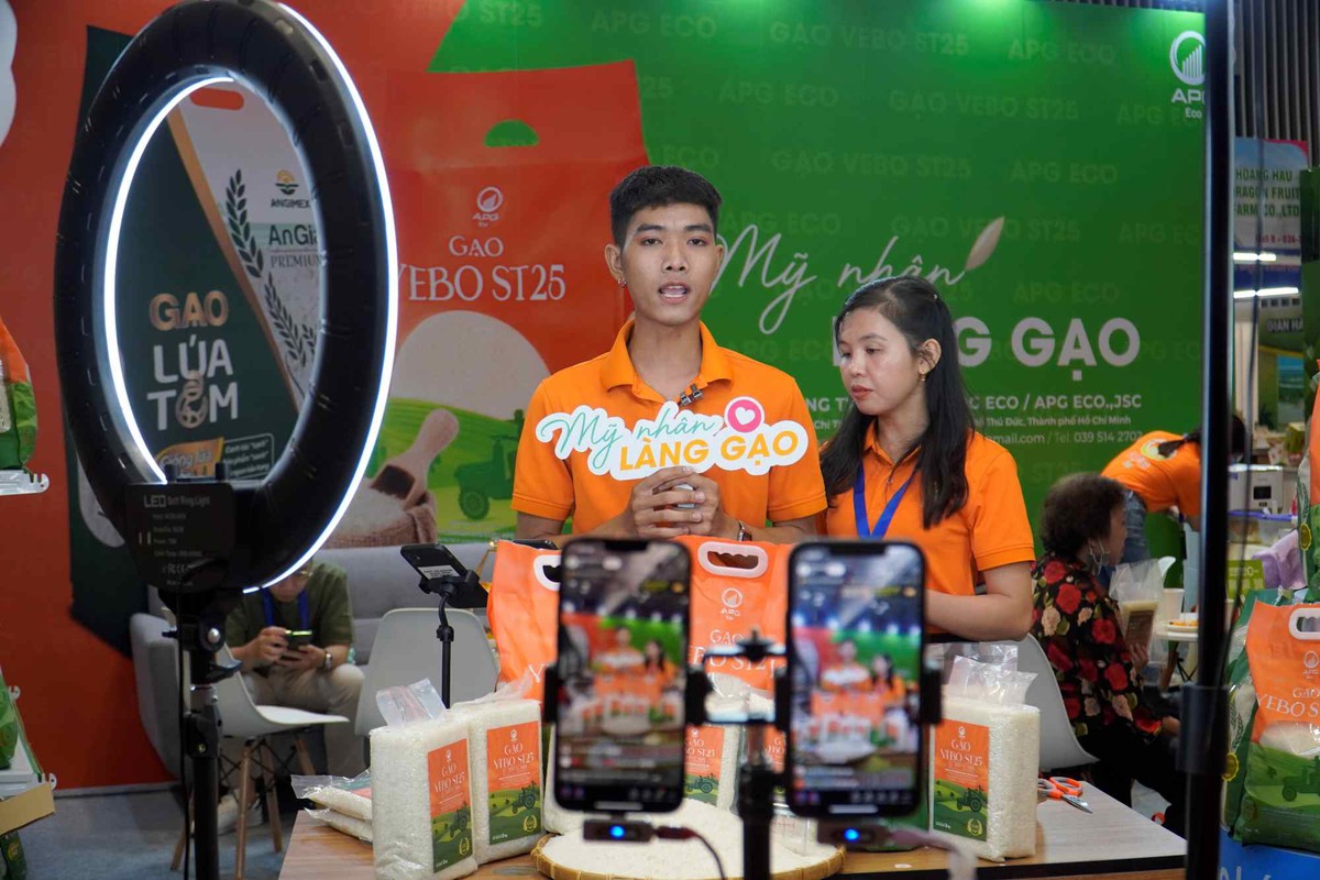 Mùa quà Tết 2026: Chinh phục người tiêu dùng trên nền tảng số- Ảnh 1. Mùa quà Tết 2026: Chinh phục người tiêu dùng trên nền tảng số- Ảnh 1.