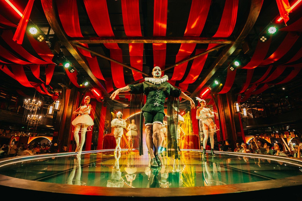 Hàng nghìn du khách đến Bà Nà đón năm mới 2026- Ảnh 4.