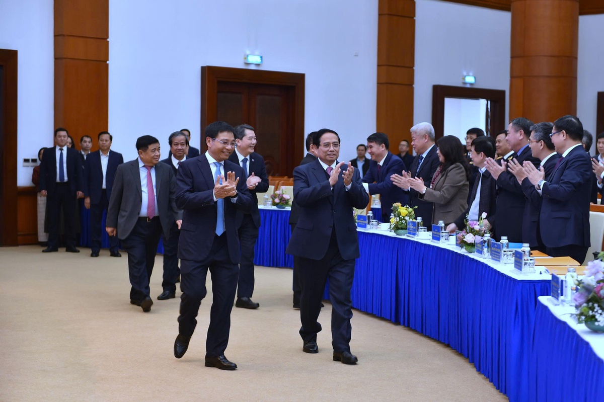 Chính sách tài khóa đổi nhịp: Bệ đỡ tăng trưởng và lực đẩy cải cách trong năm bản lề- Ảnh 1.