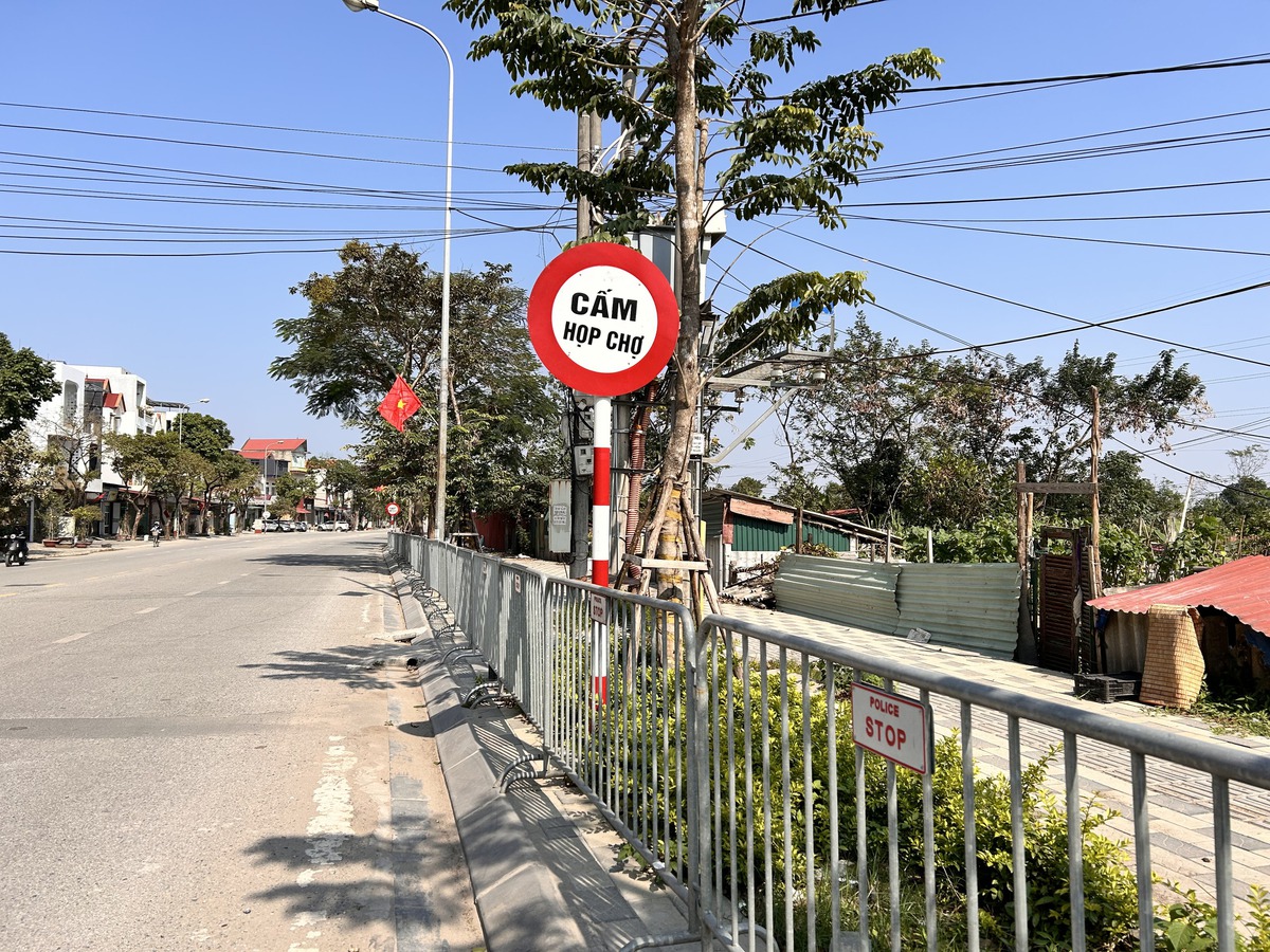 Hà Nội trước ngày "xóa sổ" 231 chợ cóc- Ảnh 7. Hà Nội trước ngày "xóa sổ" 231 chợ cóc- Ảnh 7.