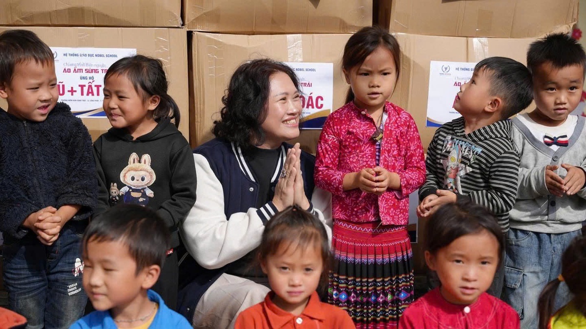 Nhà giáo Nguyễn Thị Lan bền bỉ cống hiến cho sự nghiệp trồng người- Ảnh 5.