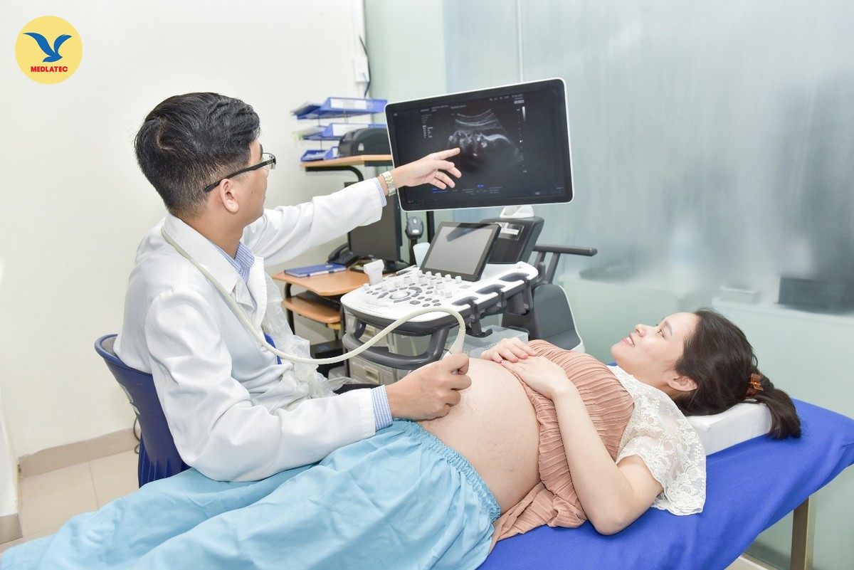 Siêu âm thai bình thường có đồng nghĩa em bé hoàn toàn khỏe mạnh?- Ảnh 2.