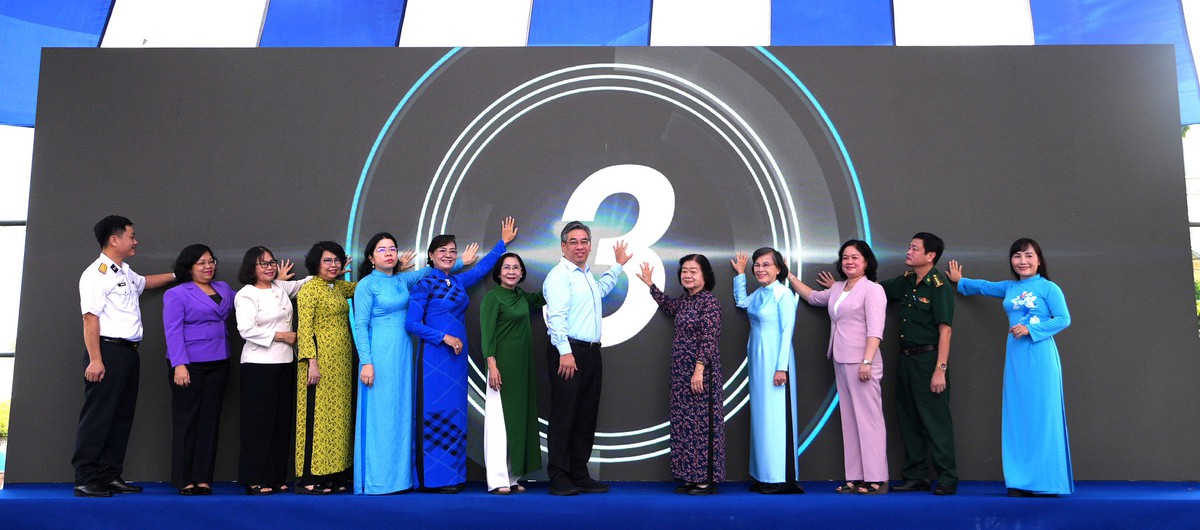 TPHCM ra quân "Tháng cùng phụ nữ hành động" với nhiều hoạt động chăm lo phụ nữ, trẻ em- Ảnh 2.
