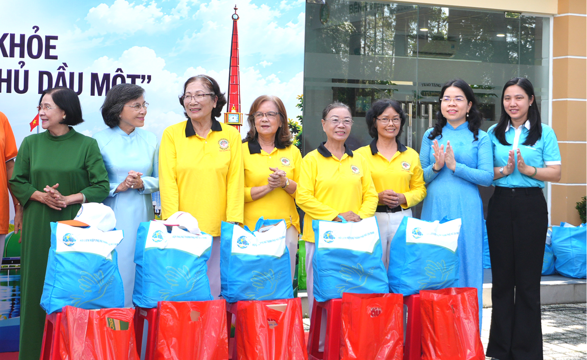 Ra mắt điểm sinh hoạt, chăm sóc sức khỏe người cao tuổi tại phường Thủ Dầu Một- Ảnh 5.