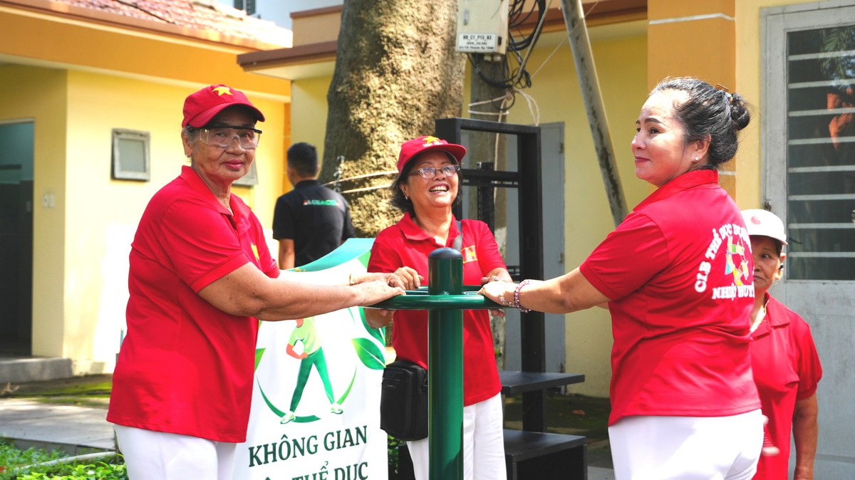 Ra mắt điểm sinh hoạt, chăm sóc sức khỏe người cao tuổi tại phường Thủ Dầu Một- Ảnh 7.