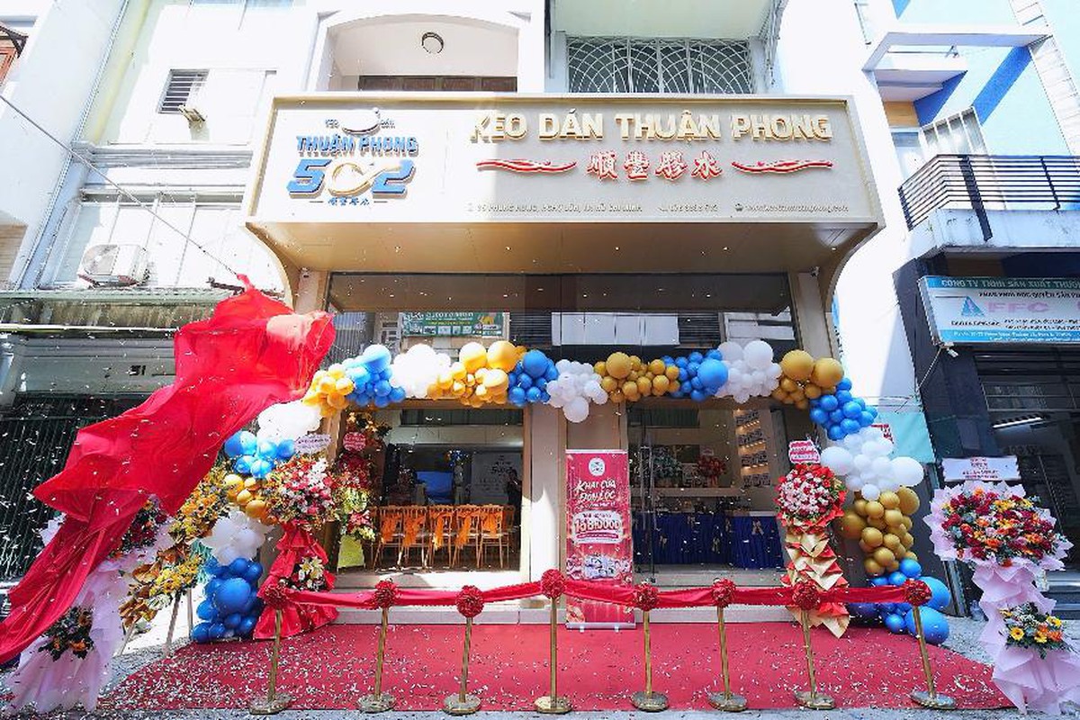 Ghé thăm cửa hàng trưng bày đầu tiên của Keo dán Thuận Phong tại Phùng Hưng, Chợ Lớn- Ảnh 1.