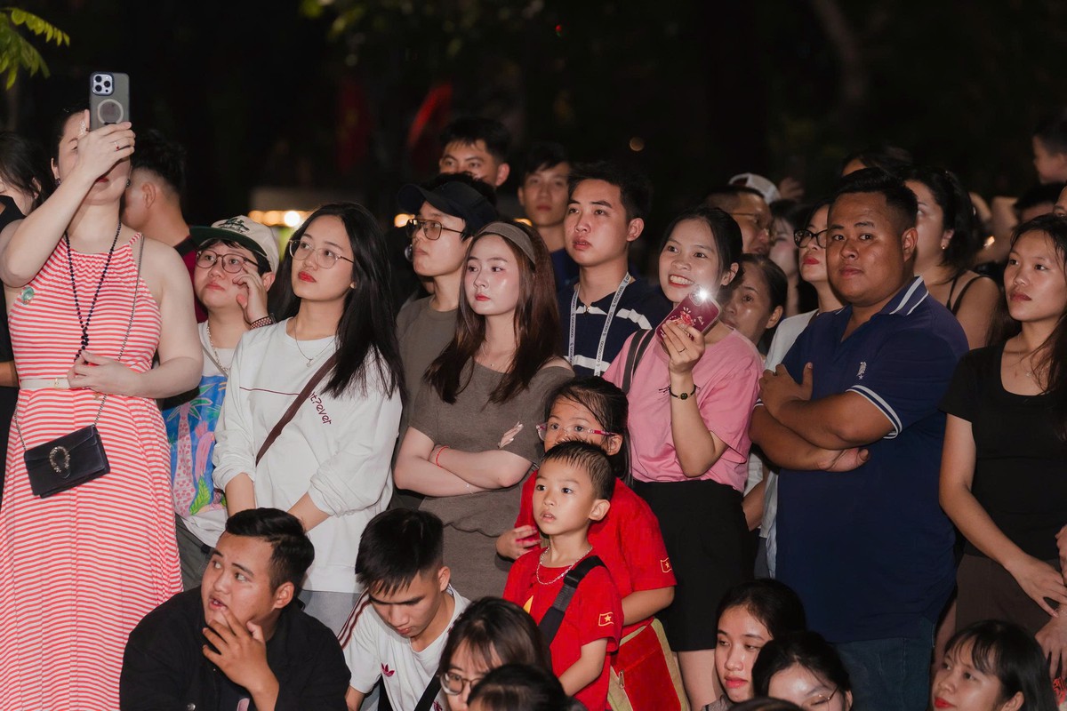 "Tán đa" số 2: Hơi thở trẻ giữa lòng Hà Nội - Ảnh 5.