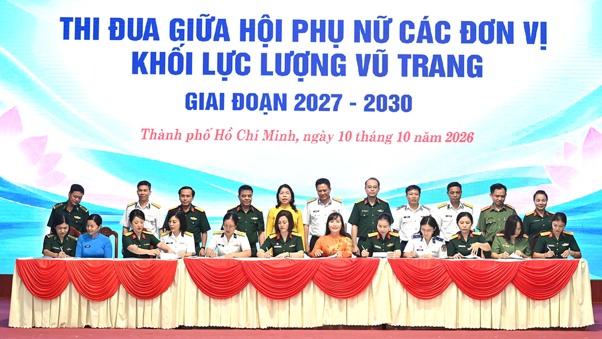 Phụ nữ lực lượng vũ trang TPHCM: Thi đua gắn với nghĩa tình - Ảnh 1.