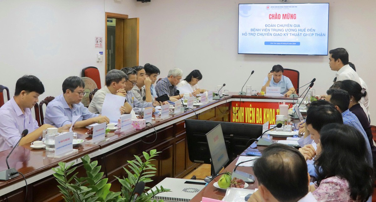 2 bệnh nhân ở Cần Thơ được Bệnh viện Trung ương Huế hỗ trợ ghép thận thành công- Ảnh 1.