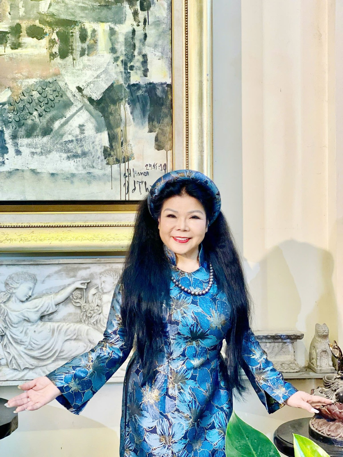 Painter Van Duong Thanh: Painting the Vietnamese soul, bridging culture to the world - Ảnh 1.