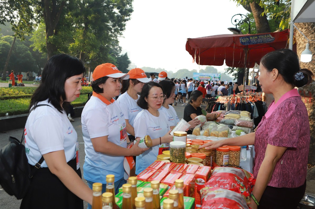 TYM đồng hành cùng phụ nữ phát triển kinh tế, mở rộng thị trường- Ảnh 1.