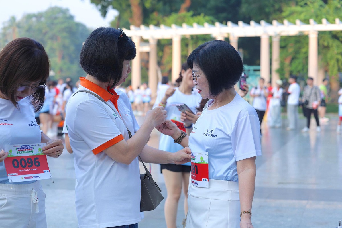Gần 2.000 người hào hứng chạy vì môi trường không khói thuốc và tương lai xanh năm 2026- Ảnh 6.