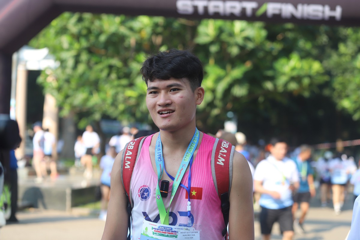 Niềm vui trên đường chạy "Phụ nữ chạy vì môi trường không khói thuốc và tương lai xanh" 2026- Ảnh 7.