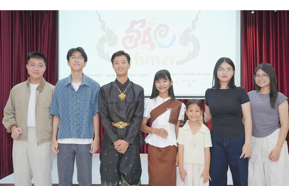 Học trò làm Vlog kể chuyện văn hóa 54 dân tộc - Ảnh 1.