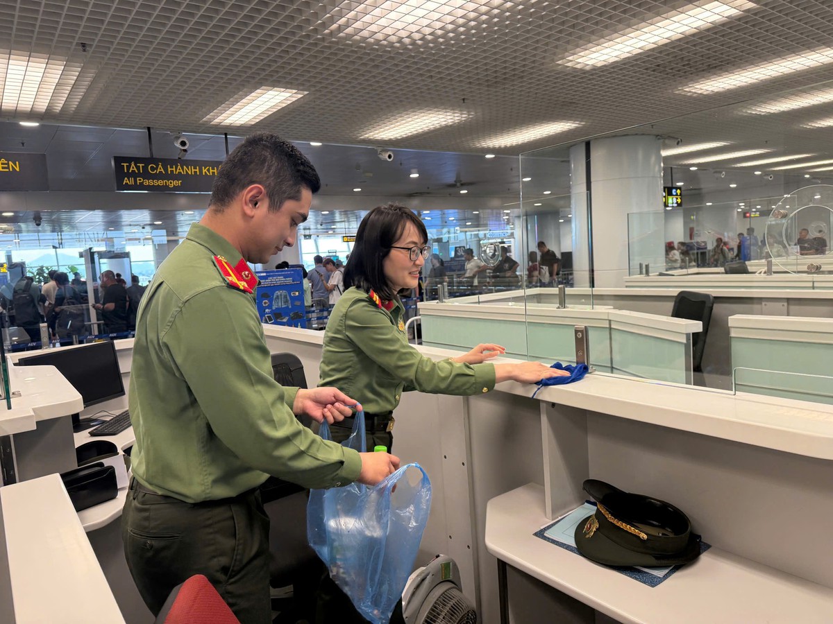 Phụ nữ Công an “Nói không với thuốc lá – Vì sức khỏe bản thân, đồng đội và cộng đồng” - Ảnh 2.