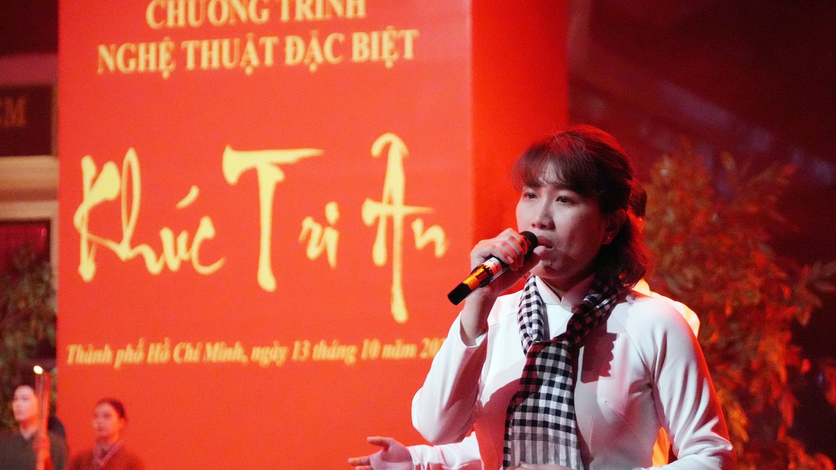 Xúc động "Khúc tri ân" tưởng nhớ các Anh hùng liệt sĩ - Ảnh 2.