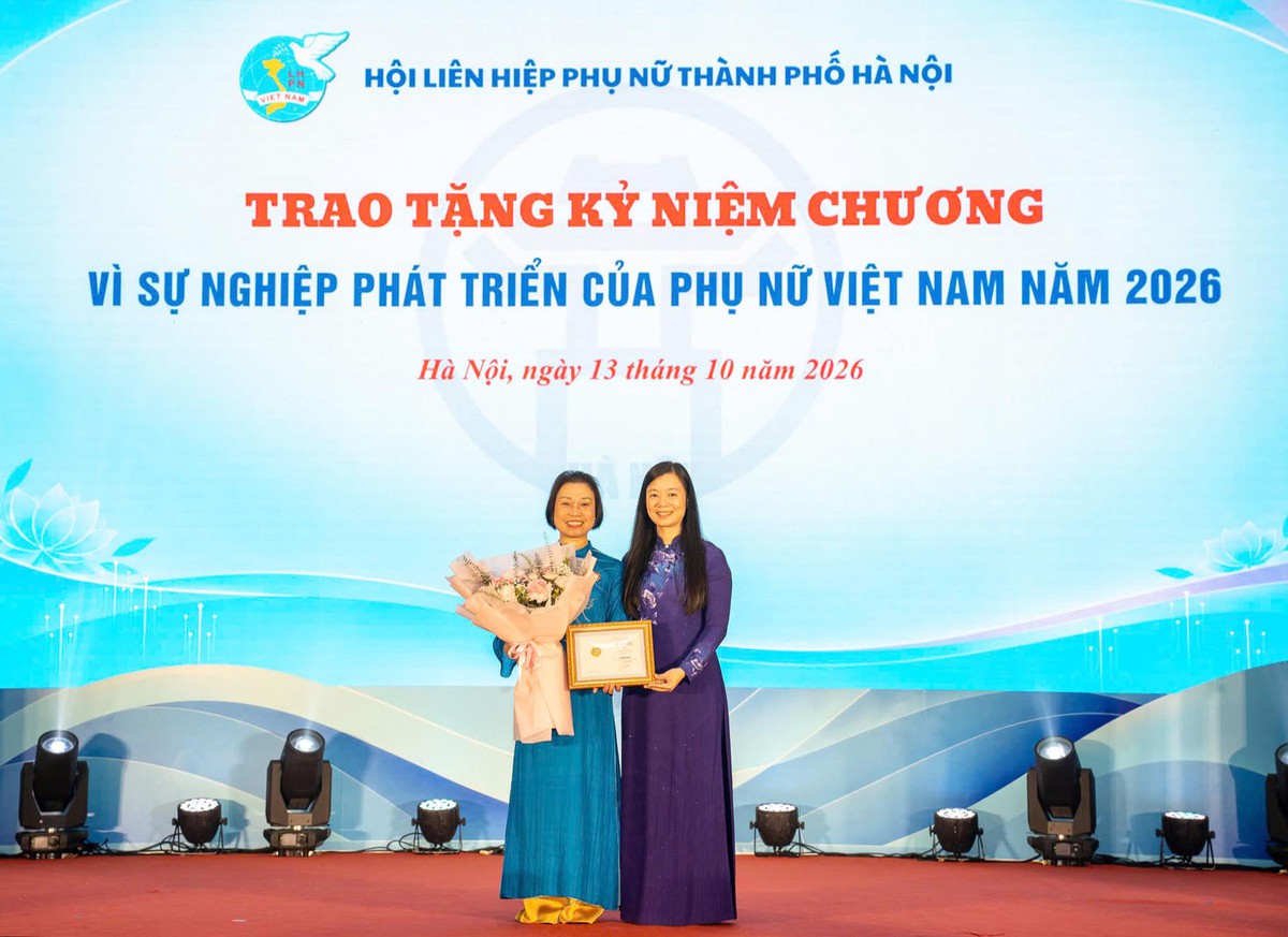 Hà Nội vinh danh 10 Phụ nữ Thủ đô tiêu biểu năm 2026 - Ảnh 2.