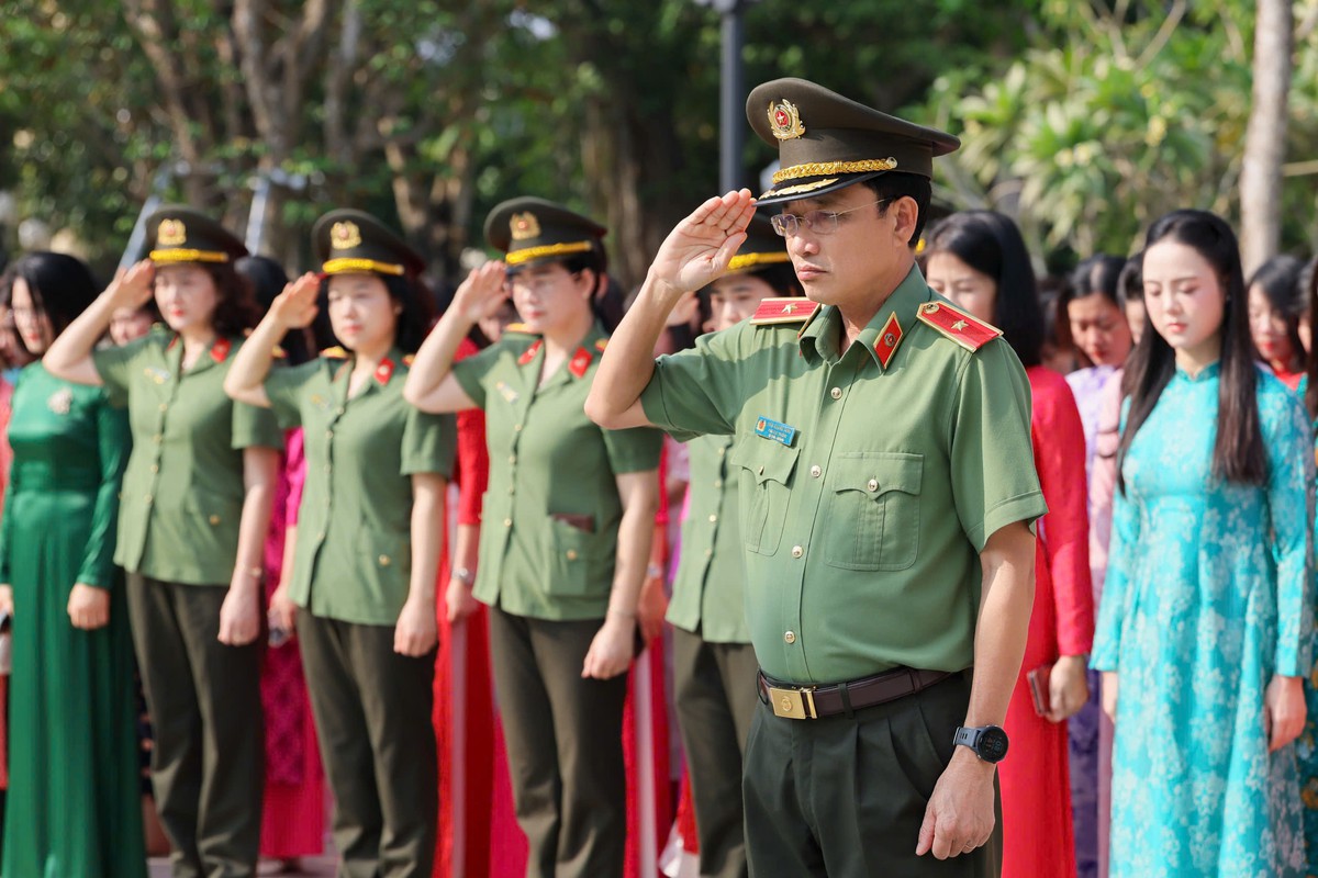 Cụm thi đua số 1 Bộ Công an gặp mặt nhân kỷ niệm Ngày Phụ nữ Việt Nam 20/10- Ảnh 2.