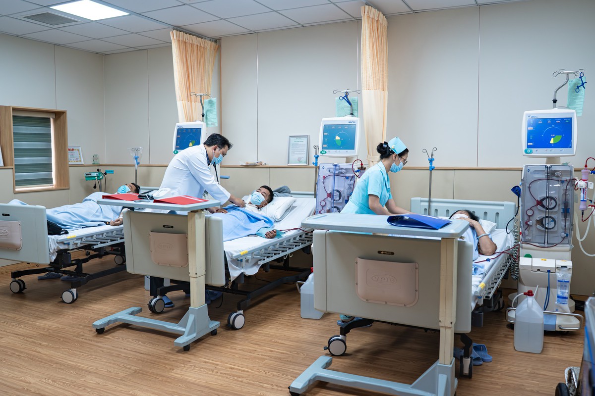 Điều trị đúng cách, hạn chế biến chứng khi chạy thận - Ảnh 1.